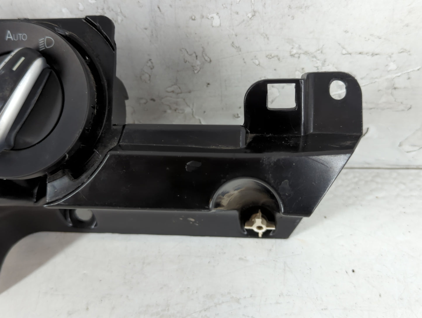 2014-2015 Volkswagen Passat Headlight Head Light Switch Lamp Control - Oemusedautoparts1.com