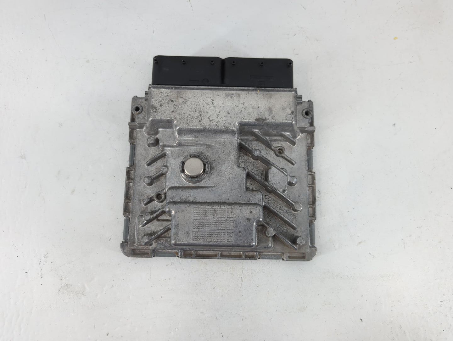 2015 Volkswagen Passat PCM Engine Control Computer ECU ECM PCU OEM P/N:06K 906 071 K Fits OEM Used Auto Parts - Oemusedautop