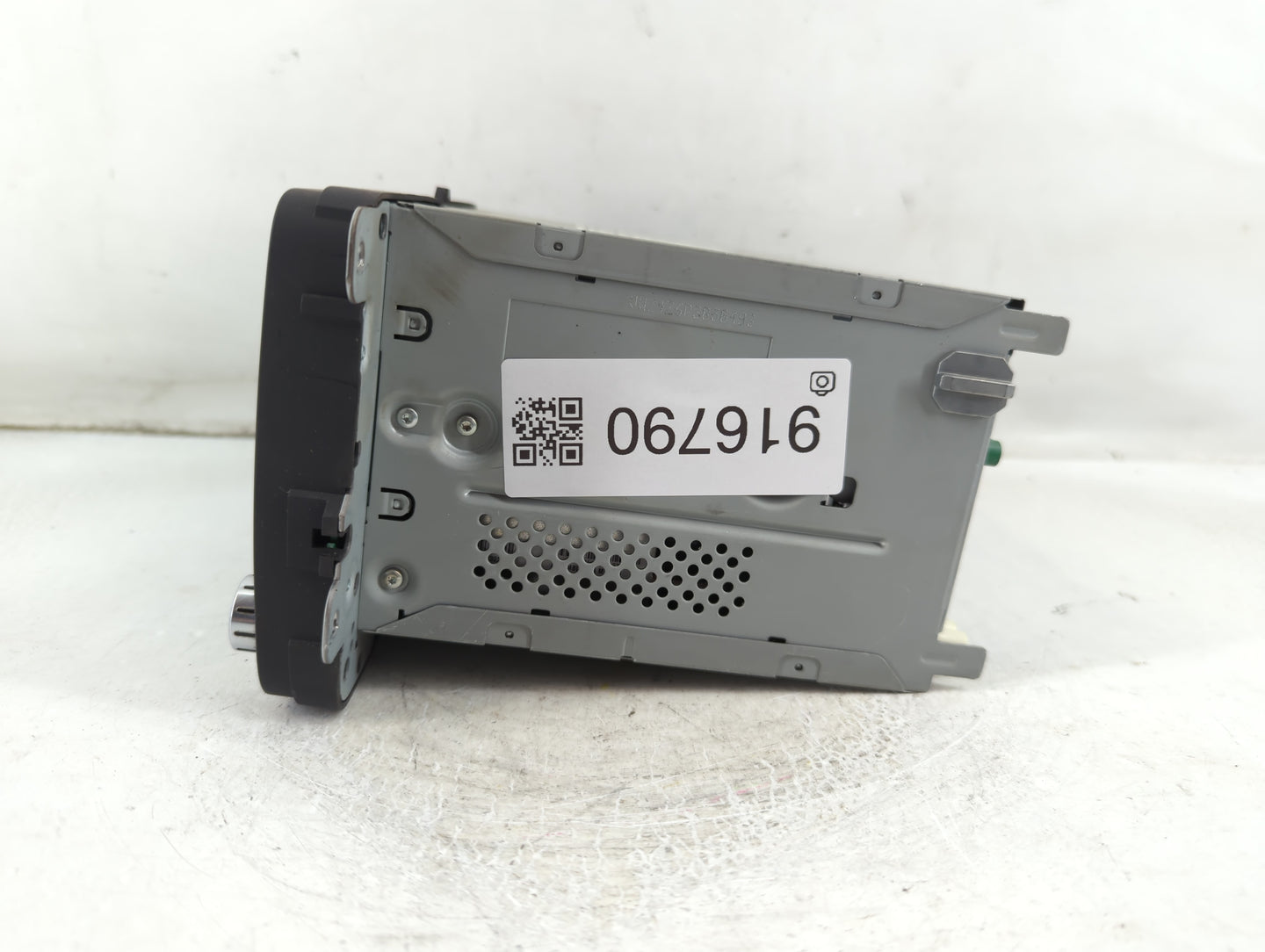 2013-2015 Volkswagen Passat Radio AM FM Cd Player Receiver Replacement P/N:1K0 035 164 F Fits Fits 2013 2014 2015 OEM Used A