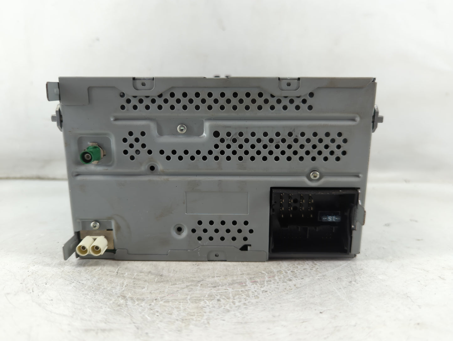 2013-2015 Volkswagen Passat Radio AM FM Cd Player Receiver Replacement P/N:1K0 035 164 F Fits Fits 2013 2014 2015 OEM Used A