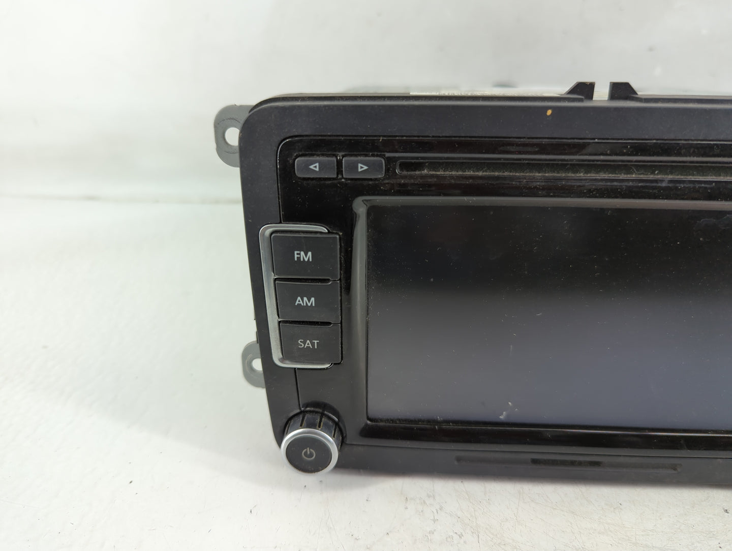 2009-2017 Volkswagen Tiguan Radio AM FM Cd Player Receiver Replacement P/N:1K0 035 188 F Fits OEM Used Auto Parts - Oemuseda