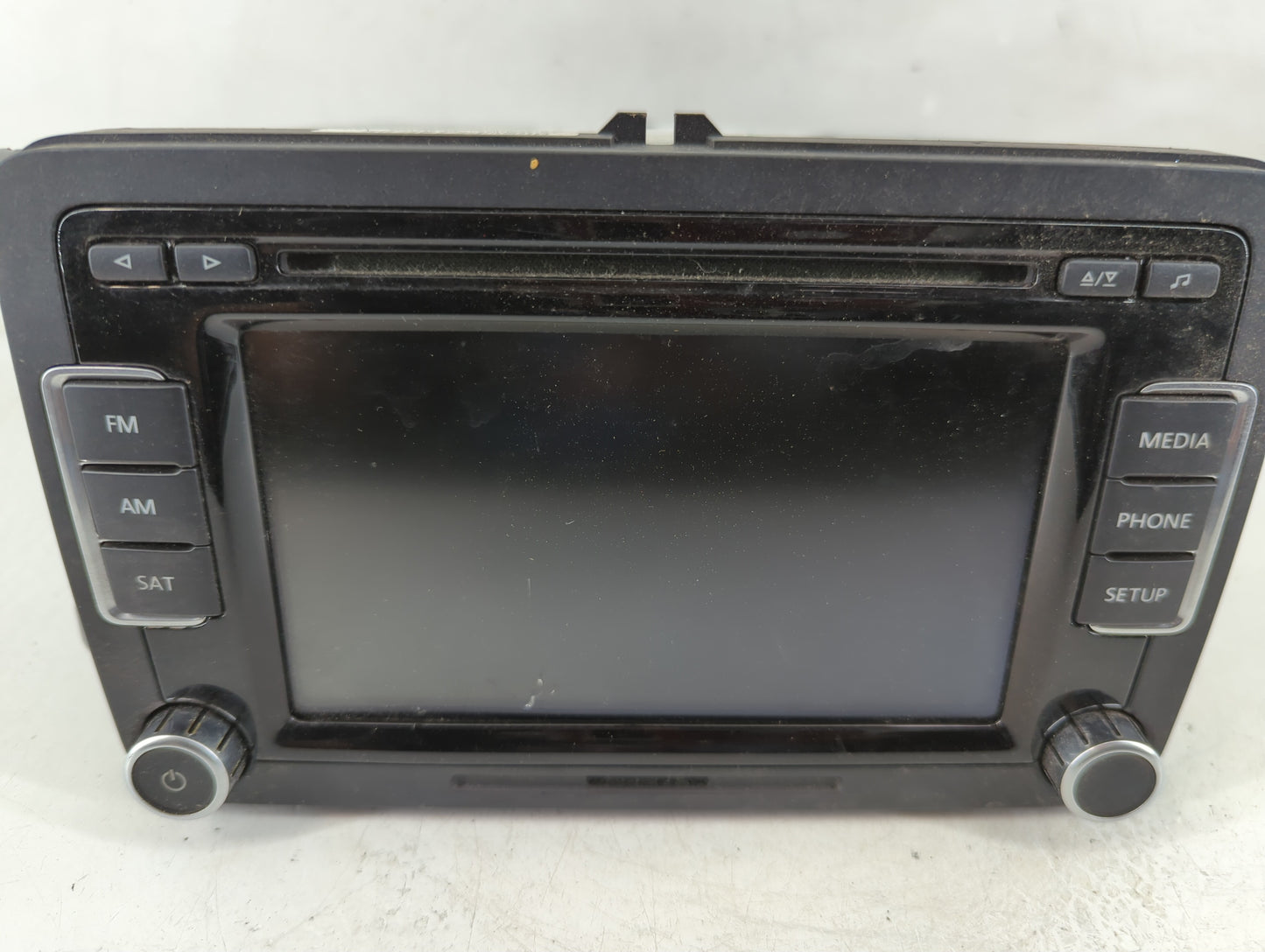 2009-2017 Volkswagen Tiguan Radio AM FM Cd Player Receiver Replacement P/N:1K0 035 188 F Fits OEM Used Auto Parts - Oemuseda