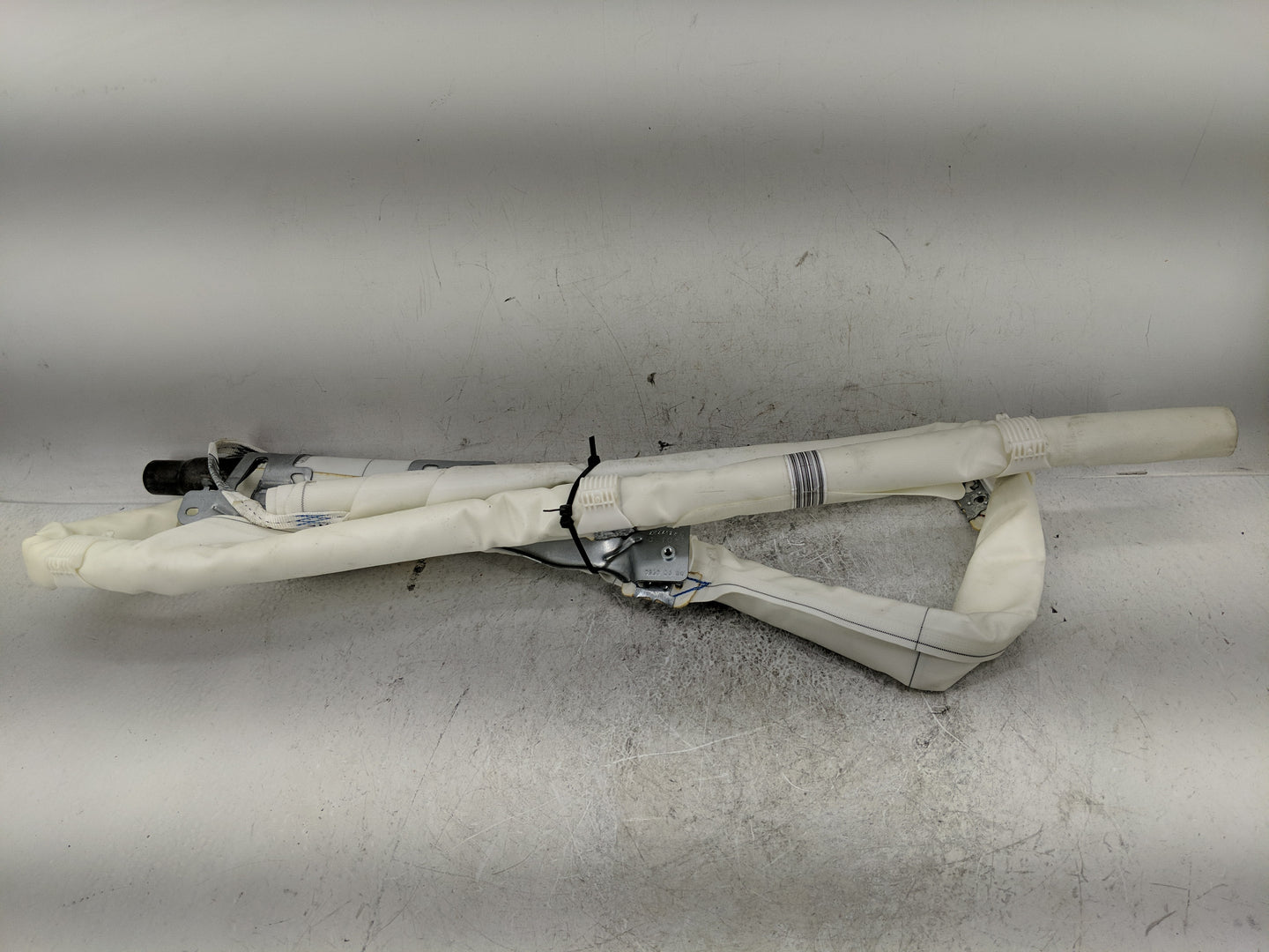 2015-2016 Volkswagen Tiguan Driver Curtain Air Bag Oem - Oemusedautoparts1.com