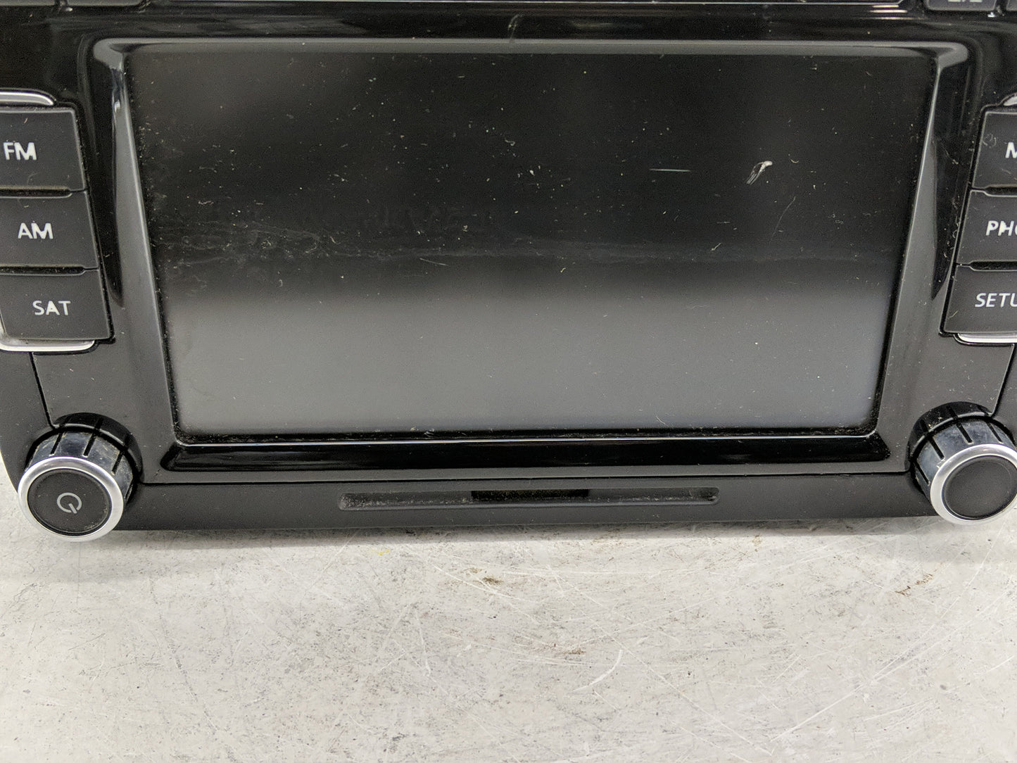 2015-2017 Volkswagen Tiguan Radio AM FM Cd Player Receiver Replacement P/N:1K0 035 188 F Fits Fits 2013 2014 2015 2016 2017 