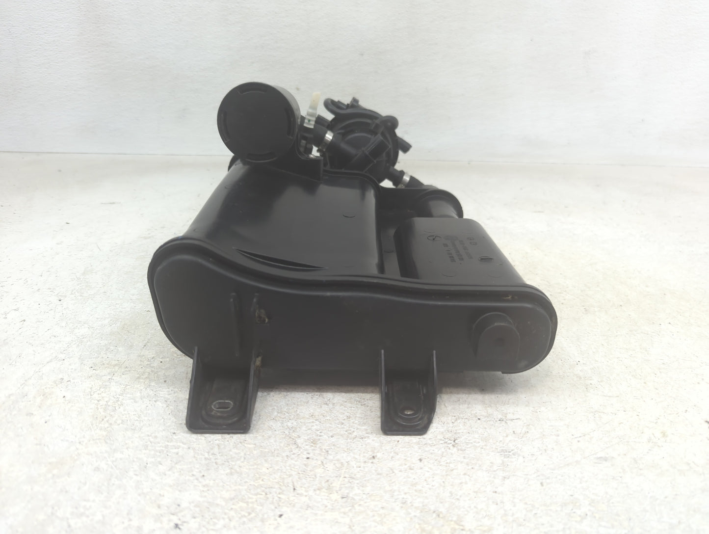 2015 Volkswagen Tiguan Fuel Vapor Charcoal Canister - Oemusedautoparts1.com