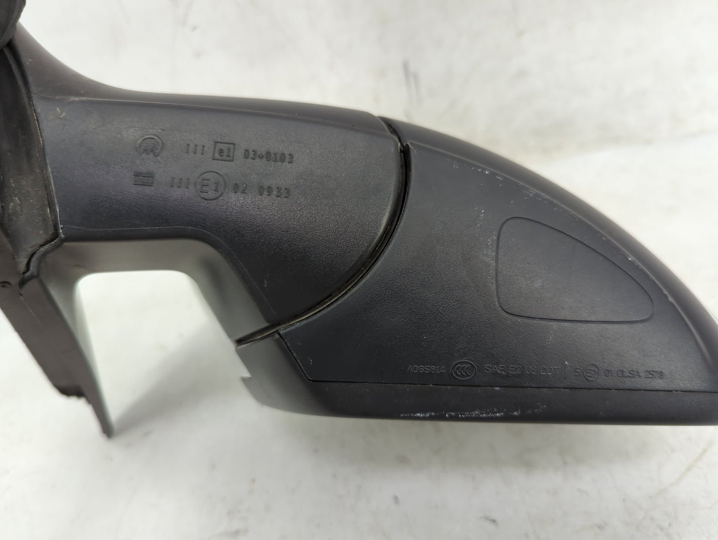 2009-2018 Volkswagen Tiguan Driver Side View Mirror - Left Door Mirror OEM Used - Oemusedautoparts1.com