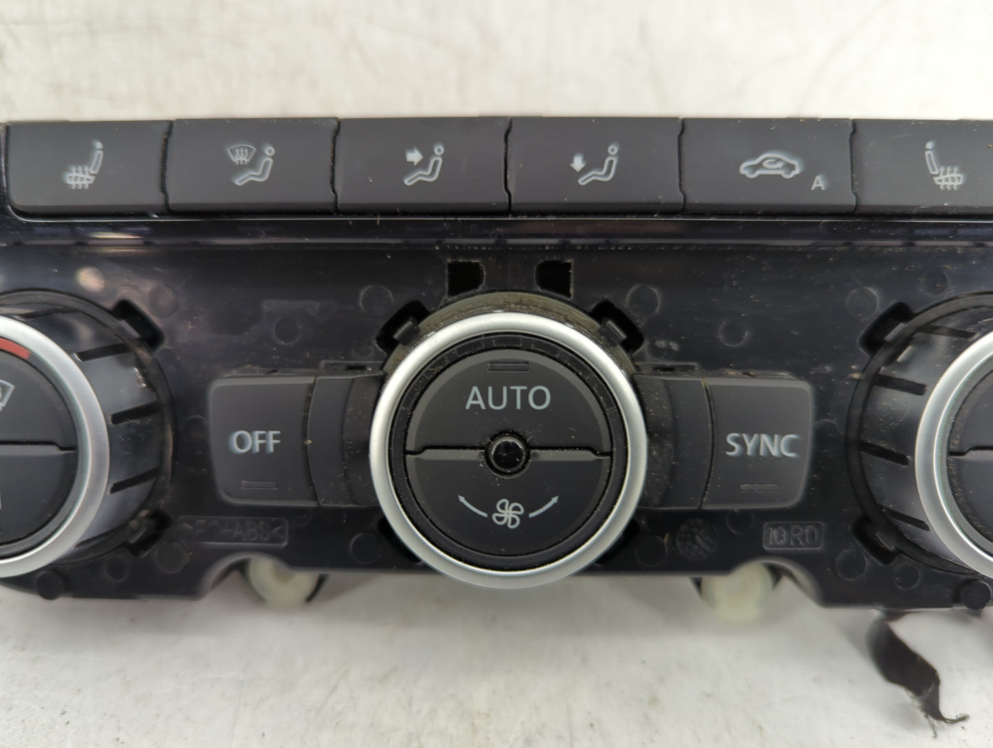 2013-2015 Volkswagen Tiguan Climate Control Module Temperature AC/Heater Replacement P/N:3AA907044CR 5HB012405-17 Fits OEM U