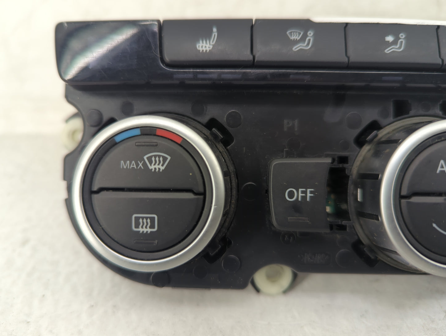 2013-2015 Volkswagen Tiguan Climate Control Module Temperature AC/Heater Replacement P/N:5HB 012 405-17 3AA907044CR Fits OEM
