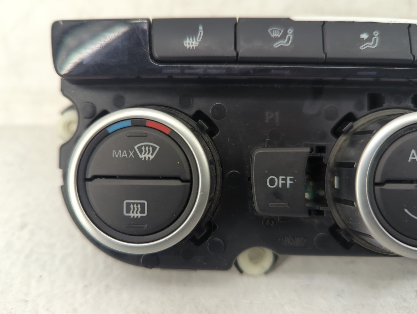 2013-2015 Volkswagen Tiguan Climate Control Module Temperature AC/Heater Replacement P/N:5HB 012 405-17 3AA907044CR Fits OEM