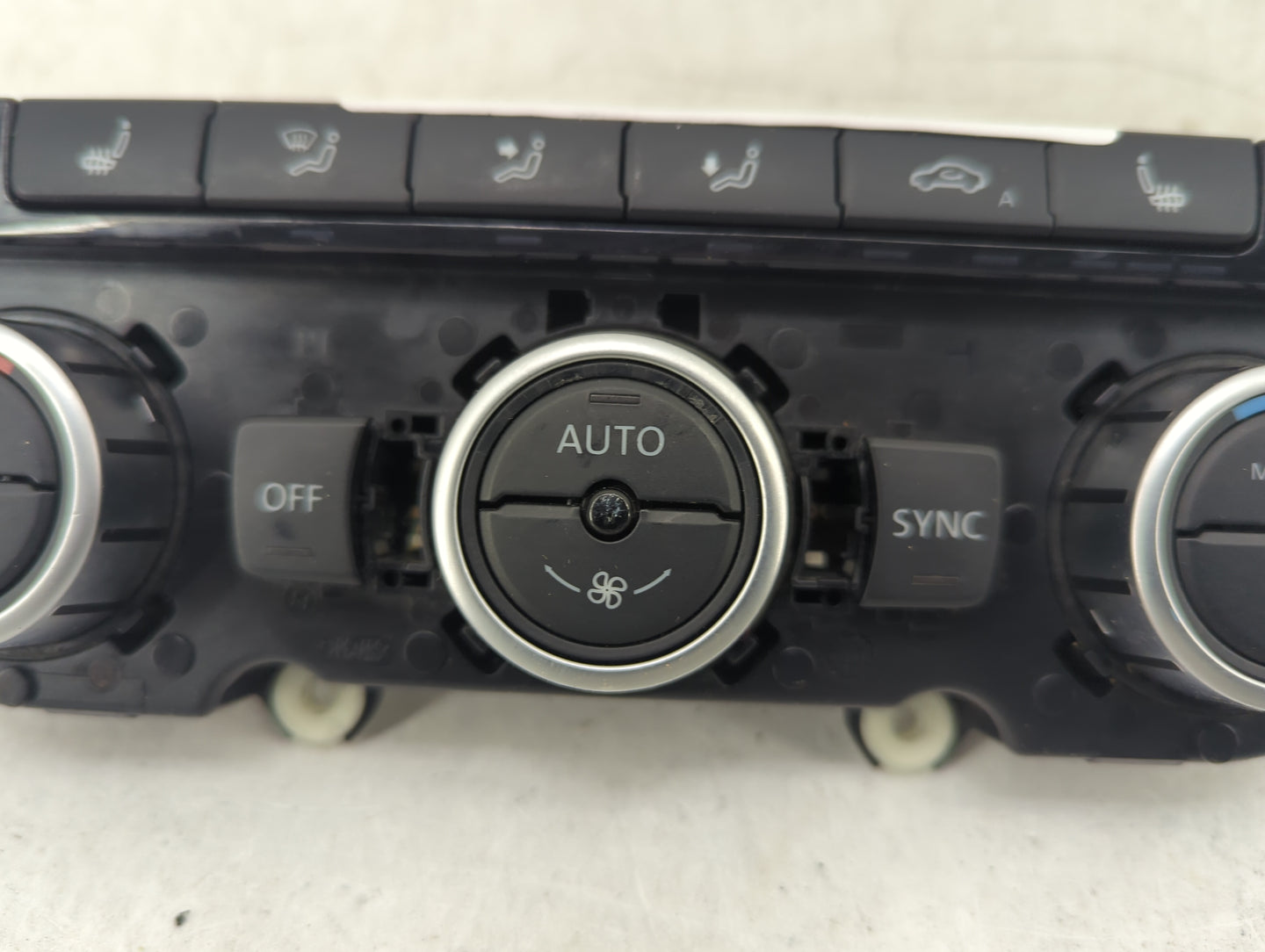 2013-2015 Volkswagen Tiguan Climate Control Module Temperature AC/Heater Replacement P/N:5HB 012 405-17 3AA907044CR Fits OEM