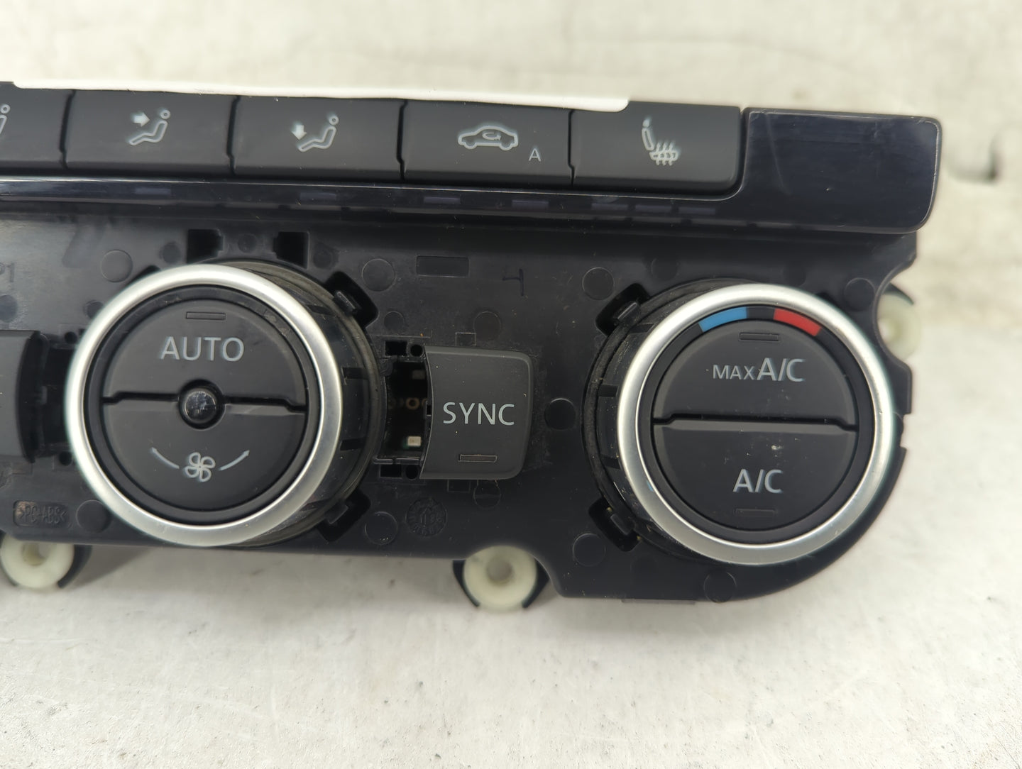 2013-2015 Volkswagen Tiguan Climate Control Module Temperature AC/Heater Replacement P/N:5HB 012 405-17 3AA907044CR Fits OEM