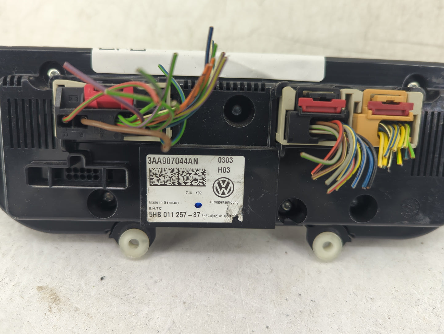 2013-2015 Volkswagen Tiguan Climate Control Module Temperature AC/Heater Replacement P/N:5HB 012 405-17 3AA907044CR Fits OEM