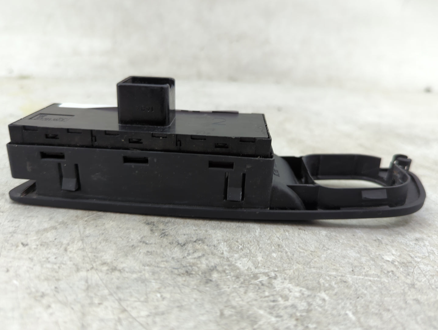2009-2018 Volkswagen Tiguan Master Power Window Switch Replacement Driver Side Left Fits OEM Used Auto Parts - Oemusedautopa