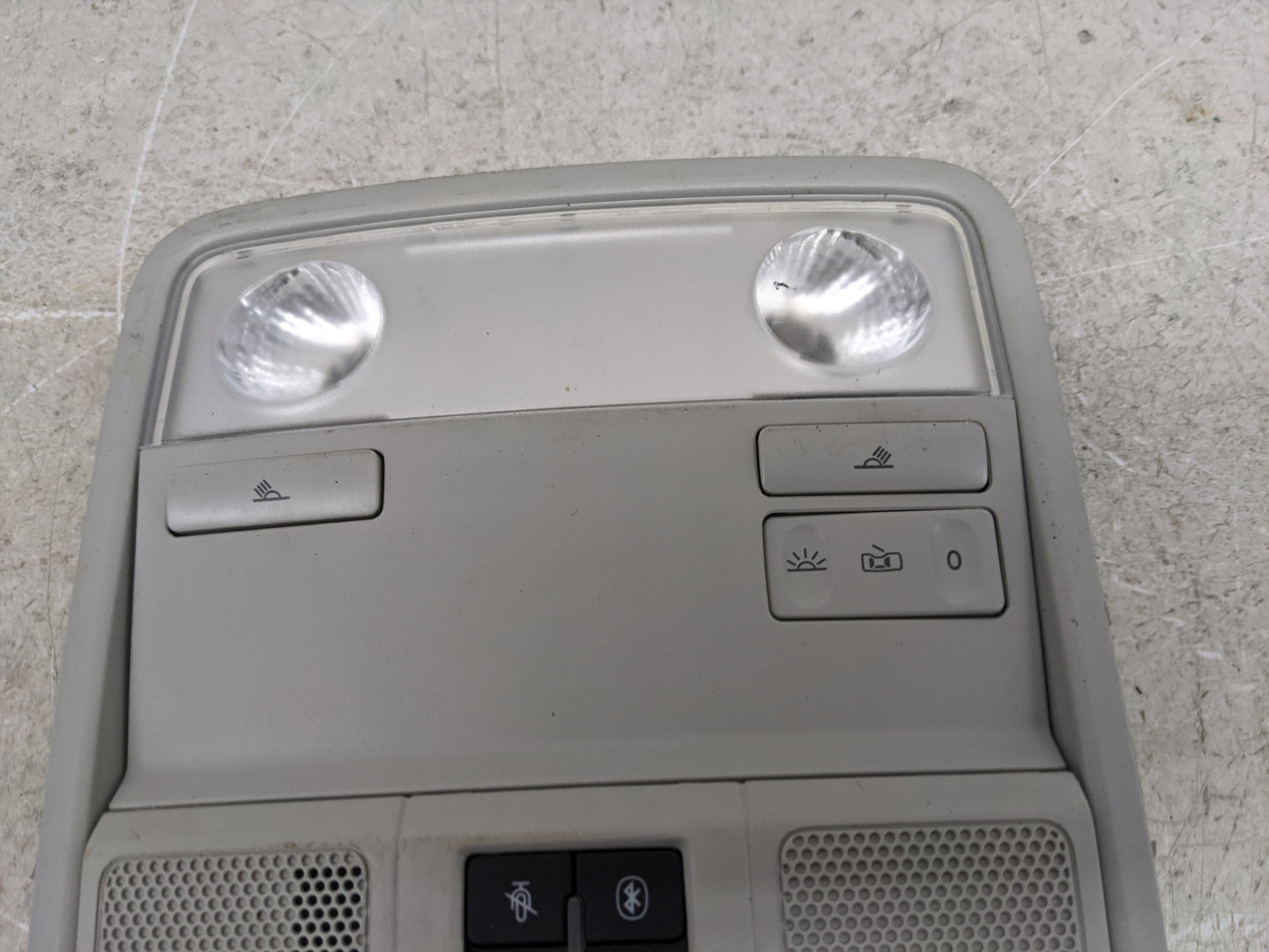 2015 Volkswagen Tiguan Overhead Roof Console - Oemusedautoparts1.com