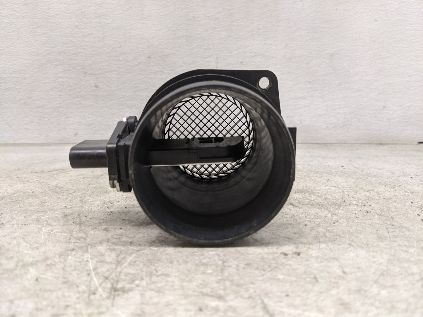 2009-2018 Volkswagen Tiguan Mass Air Flow Meter Maf 1485468 - Oemusedautoparts1.com