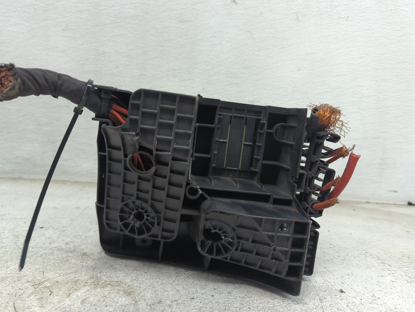 2012-2018 Volkswagen Tiguan Fusebox Fuse Box Panel Relay Module P/N:3C0937125A 5A211635241114 Fits OEM Used Auto Parts - Oem