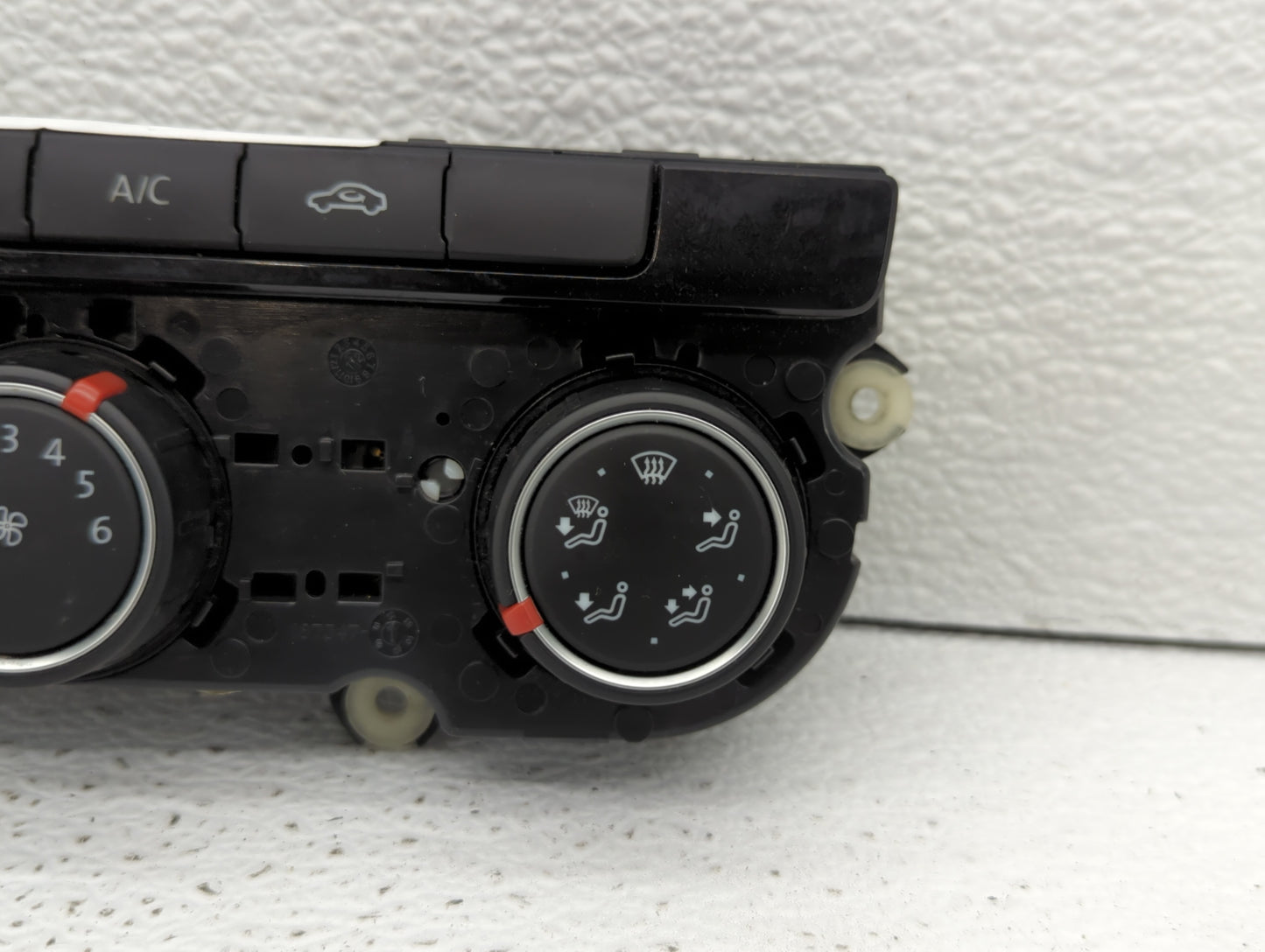 2013-2015 Volkswagen Tiguan Climate Control Module Temperature AC/Heater Replacement P/N:561 907 426 B 561 907 426 Fits OEM 