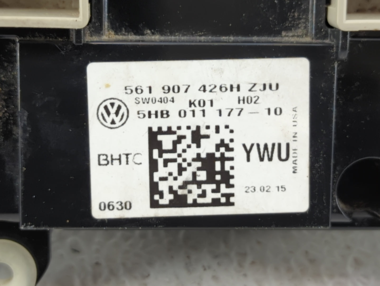 2013-2015 Volkswagen Tiguan Climate Control Module Temperature AC/Heater Replacement P/N:561 907 426 561 907 426 B Fits OEM 