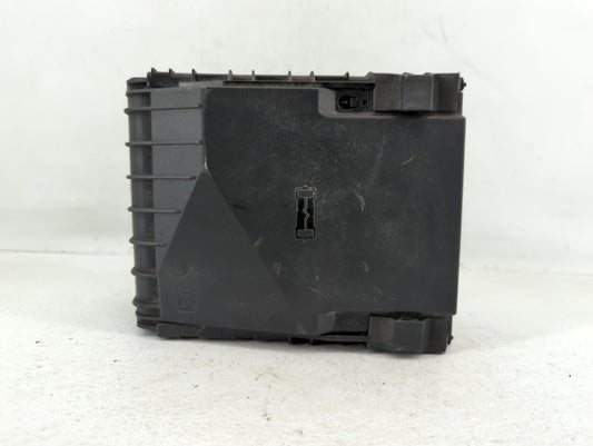 2012-2018 Volkswagen Tiguan Fusebox Fuse Box Panel Relay Module P/N:6359-5743 3C0 937 125 A Fits OEM Used Auto Parts - Oemus