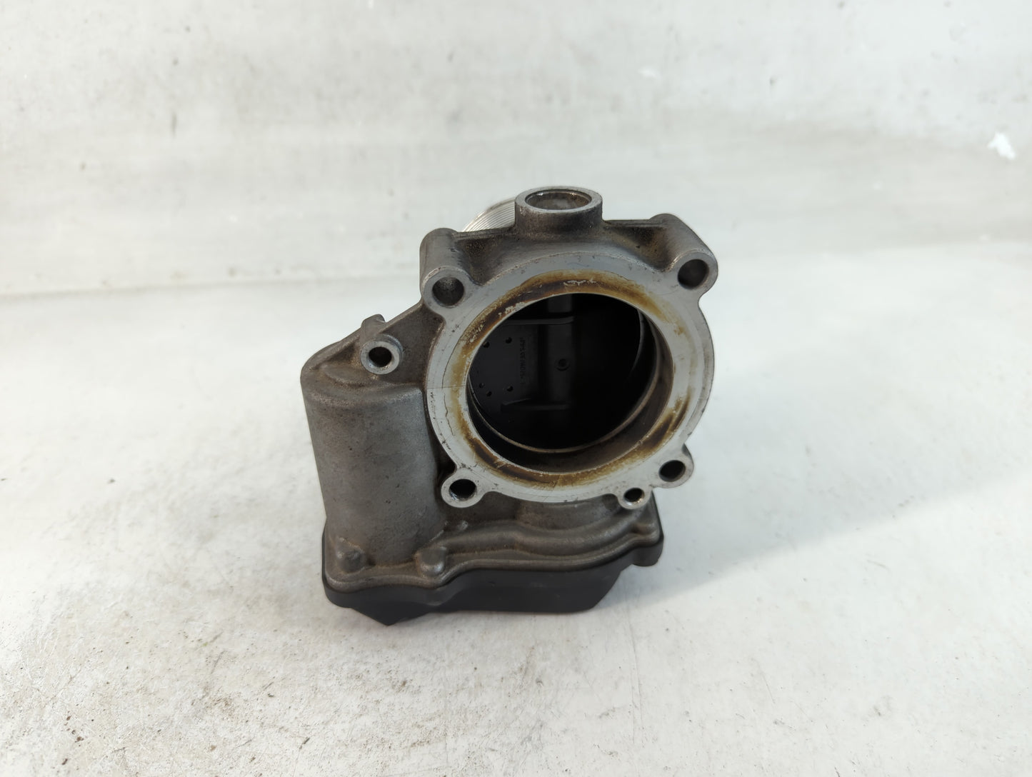 2009-2018 Volkswagen Tiguan Throttle Body P/N:A2C82494100 06F 133 062 T Fits OEM Used Auto Parts - Oemusedautoparts1.com