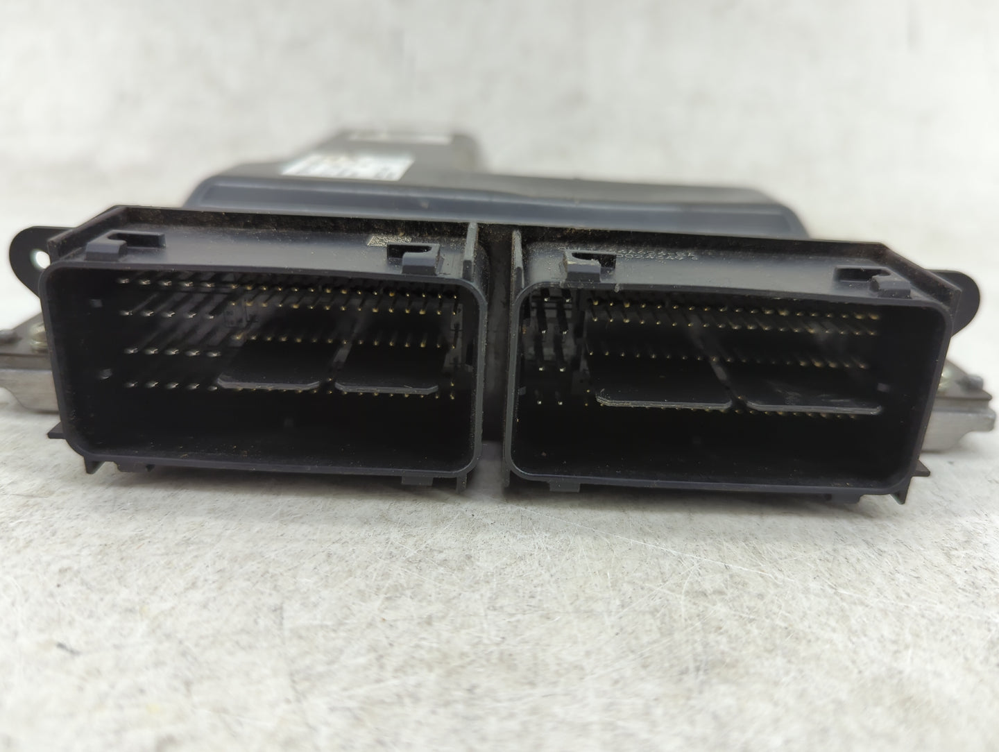 2015-2018 Volvo S60 PCM Engine Control Computer ECU ECM PCU OEM P/N:31312484 MB279700-9601 Fits Fits 2015 2016 2017 2018 OEM
