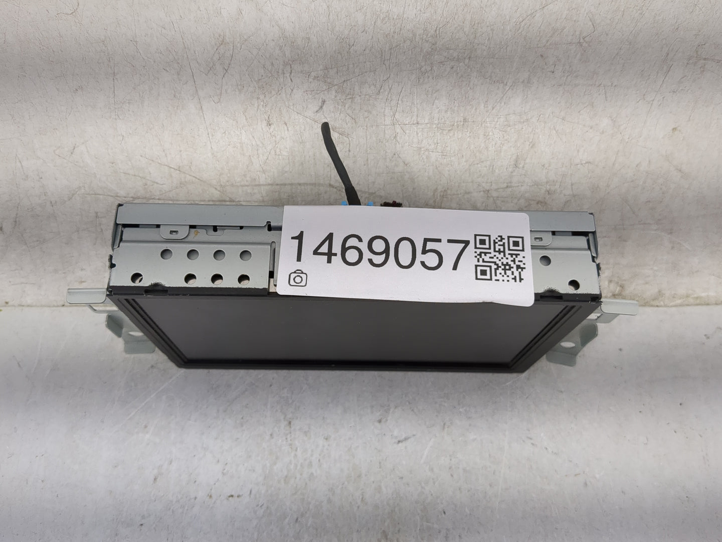 2015-2018 Volvo S60 Information Display Screen 1469057 - Oemusedautoparts1.com