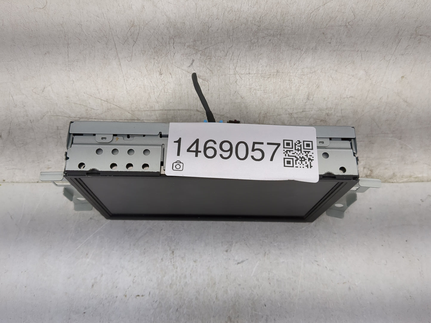 2015-2018 Volvo S60 Information Display Screen 1469057 - Oemusedautoparts1.com