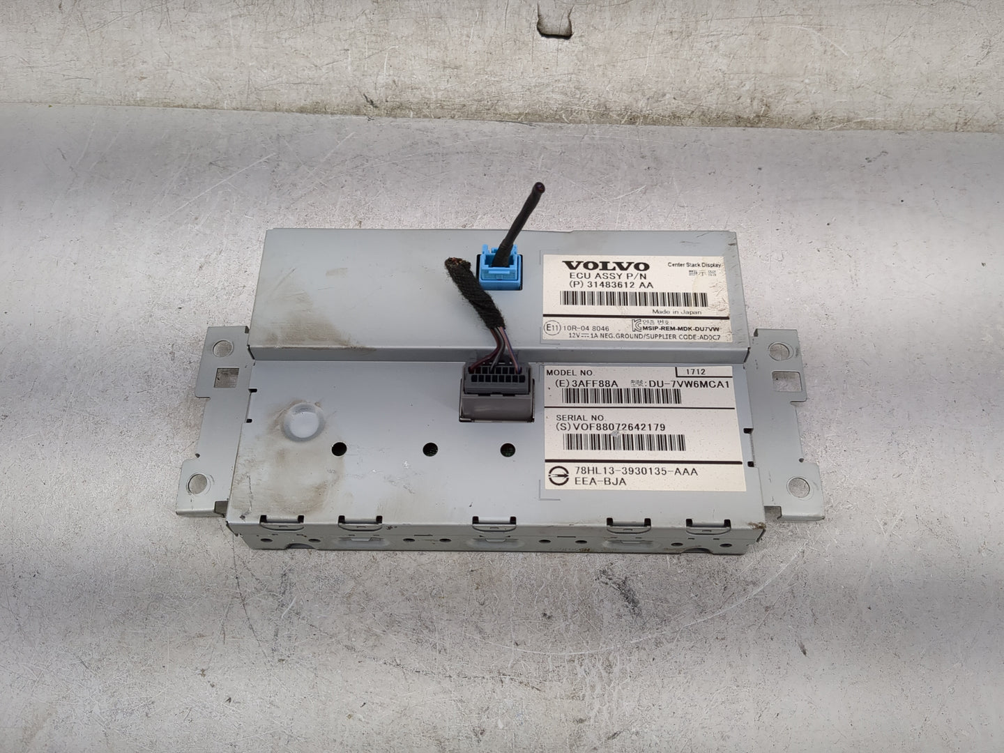 2015-2018 Volvo S60 Information Display Screen 1469057 - Oemusedautoparts1.com