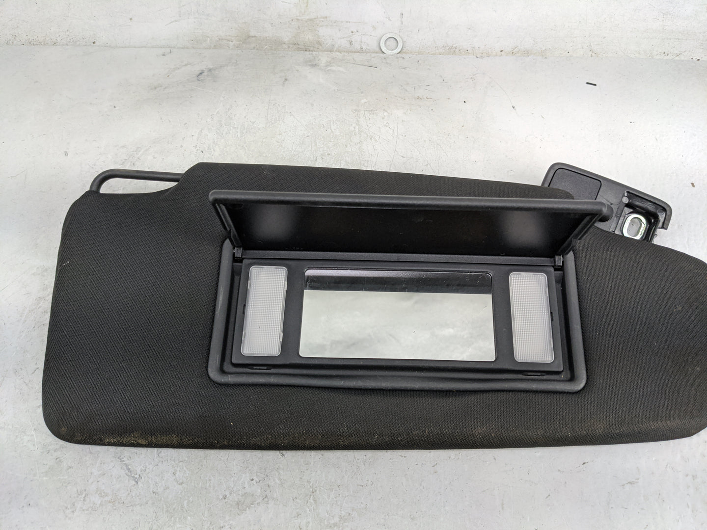2011-2018 Volvo S60 Sun Visor Shade Replacement Passenger Right Mirror Fits Fits 2011 2012 2013 2014 2015 2016 2017 2018 OEM