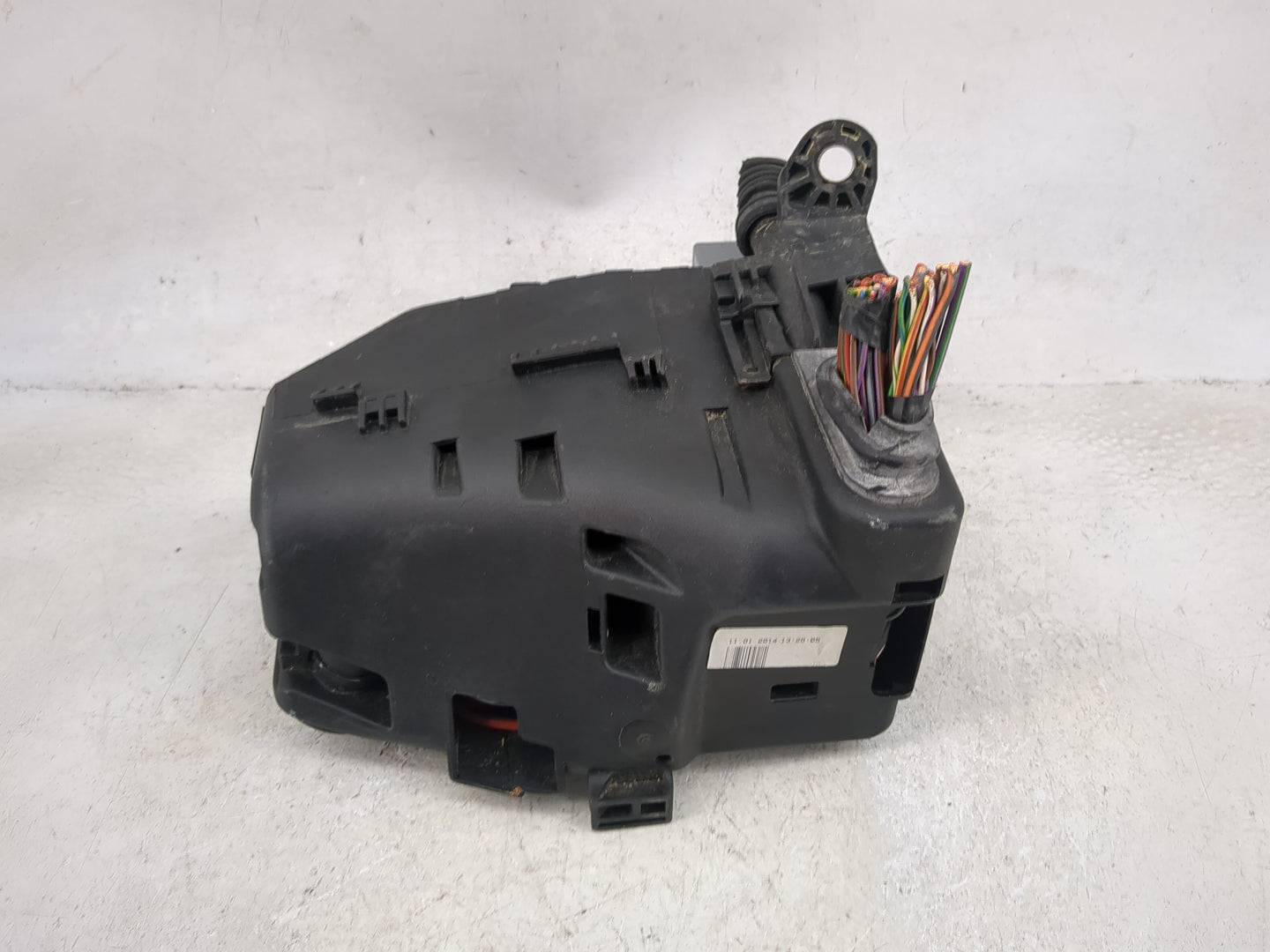 2014-2018 Volvo S60 Fusebox Fuse Box Panel Relay Module P/N:30644652 Fits Fits 2012 2014 2015 2016 2017 2018 OEM Used Auto P