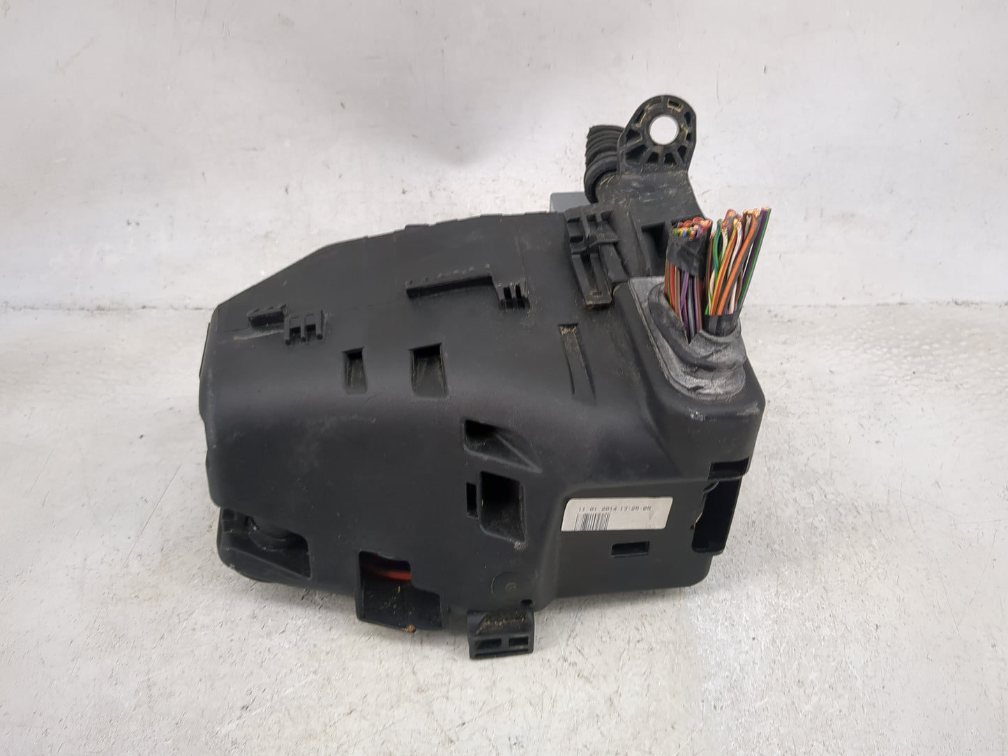 2014-2018 Volvo S60 Fusebox Fuse Box Panel Relay Module P/N:30644652 Fits Fits 2012 2014 2015 2016 2017 2018 OEM Used Auto P