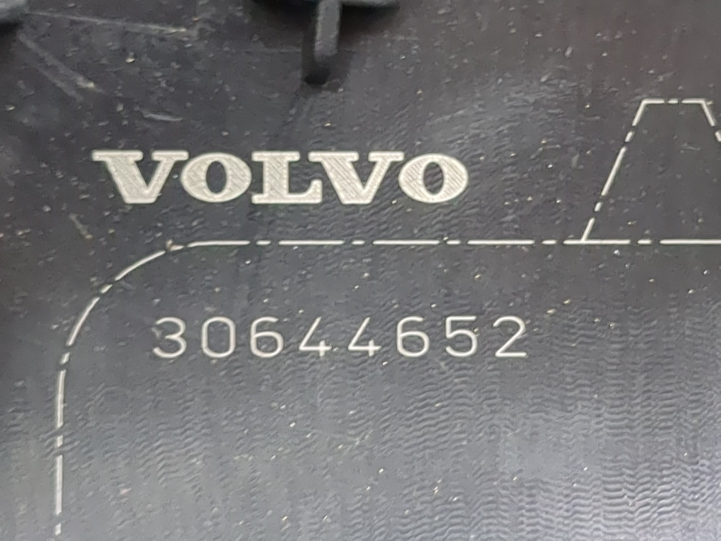2014-2018 Volvo S60 Fusebox Fuse Box Panel Relay Module P/N:30644652 Fits Fits 2012 2014 2015 2016 2017 2018 OEM Used Auto P