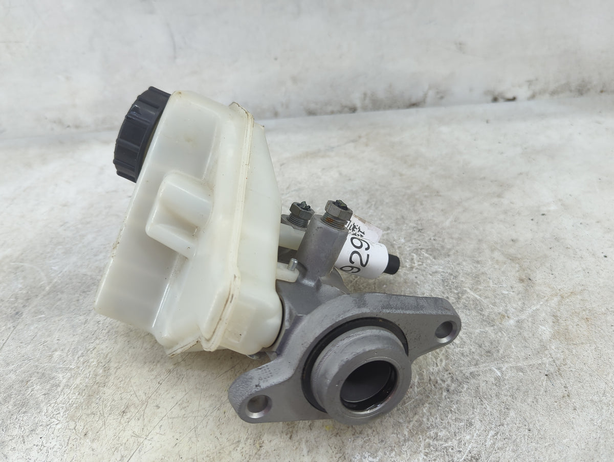 2009-2016 Volvo S60 Brake Master Cylinder - Oemusedautoparts1.com