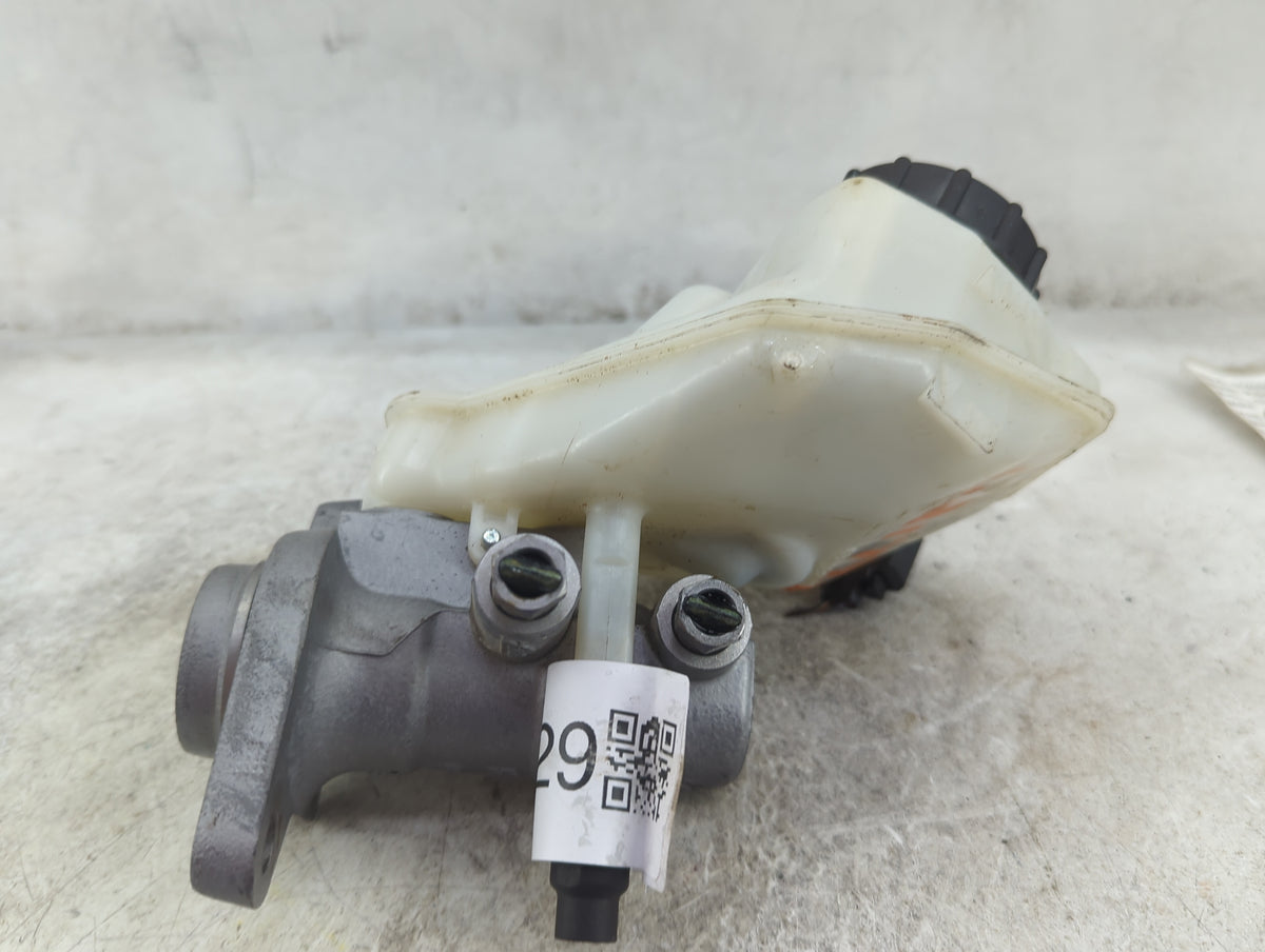 2009-2016 Volvo S60 Brake Master Cylinder - Oemusedautoparts1.com
