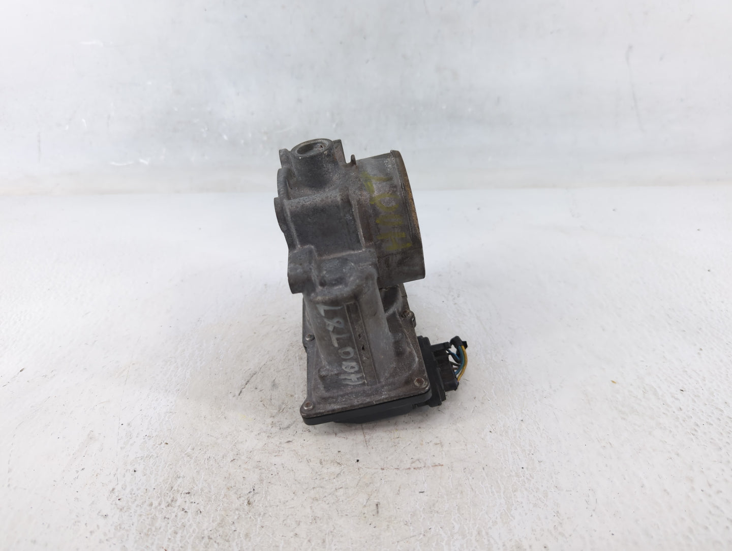 2013-2016 Volvo S60 Throttle Body P/N:142012Q10 HL12-2510030-AAA Fits Fits 2013 2014 2015 2016 OEM Used Auto Parts - Oemused