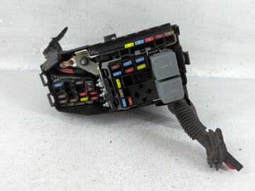 2014-2018 Volvo S60 Fusebox Fuse Box Panel Relay Module P/N:30644652 Fits Fits 2012 2014 2015 2016 2017 2018 OEM Used Auto Parts