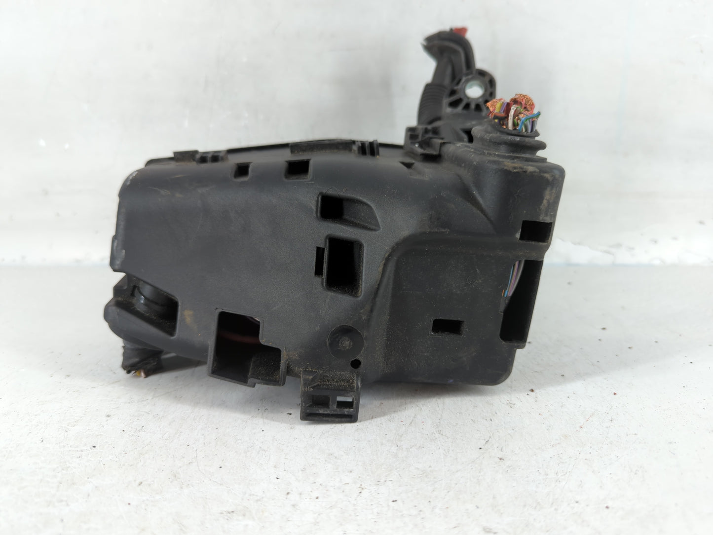 2014-2018 Volvo S60 Fusebox Fuse Box Panel Relay Module P/N:30644652 Fits Fits 2012 2014 2015 2016 2017 2018 OEM Used Auto P
