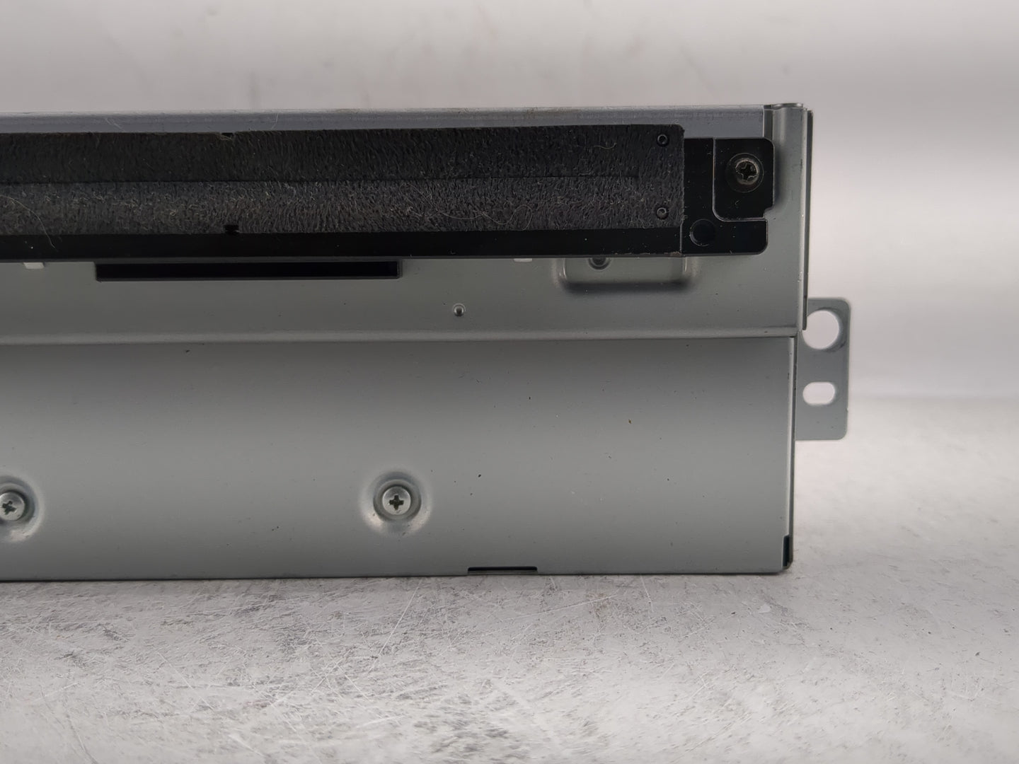 2015 Volvo V60 Radio AM FM Cd Player Receiver Replacement P/N:31444012 AA Fits OEM Used Auto Parts - Oemusedautoparts1.com