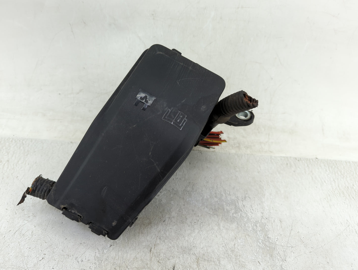 2015-2018 Volvo V60 Fusebox Fuse Box Panel Relay Module Fits Fits 2012 2014 2015 2016 2017 2018 OEM Used Auto Parts - Oemuse