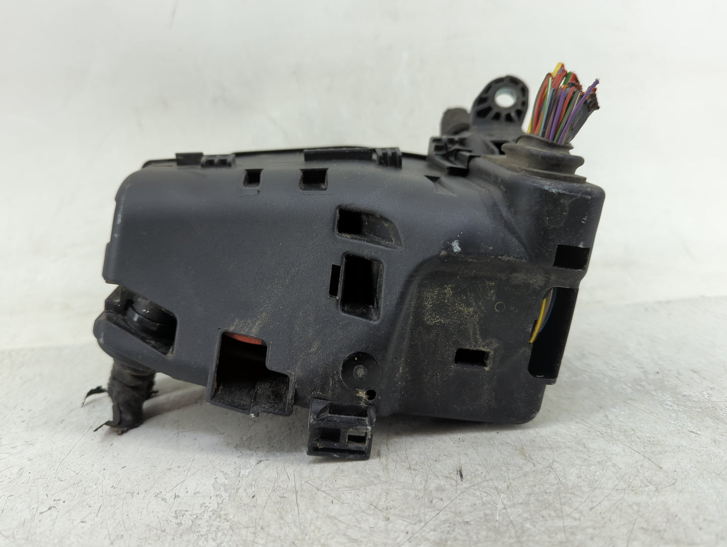 2015-2018 Volvo V60 Fusebox Fuse Box Panel Relay Module Fits Fits 2012 2014 2015 2016 2017 2018 OEM Used Auto Parts - Oemuse