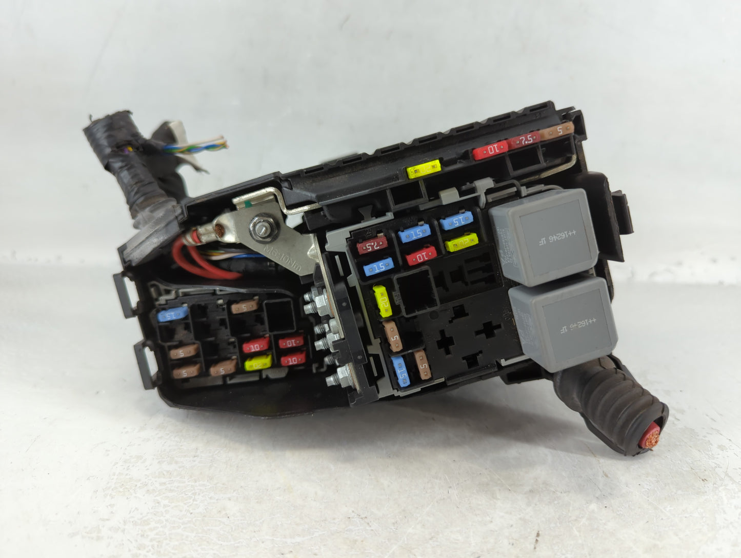 2015-2018 Volvo V60 Fusebox Fuse Box Panel Relay Module P/N:6G9T-14A076 Fits Fits 2012 2014 2015 2016 2017 2018 OEM Used Aut