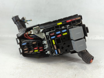 2015-2018 Volvo V60 Fusebox Fuse Box Panel Relay Module P/N:6G9T-14A076 Fits Fits 2012 2014 2015 2016 2017 2018 OEM Used Auto Parts