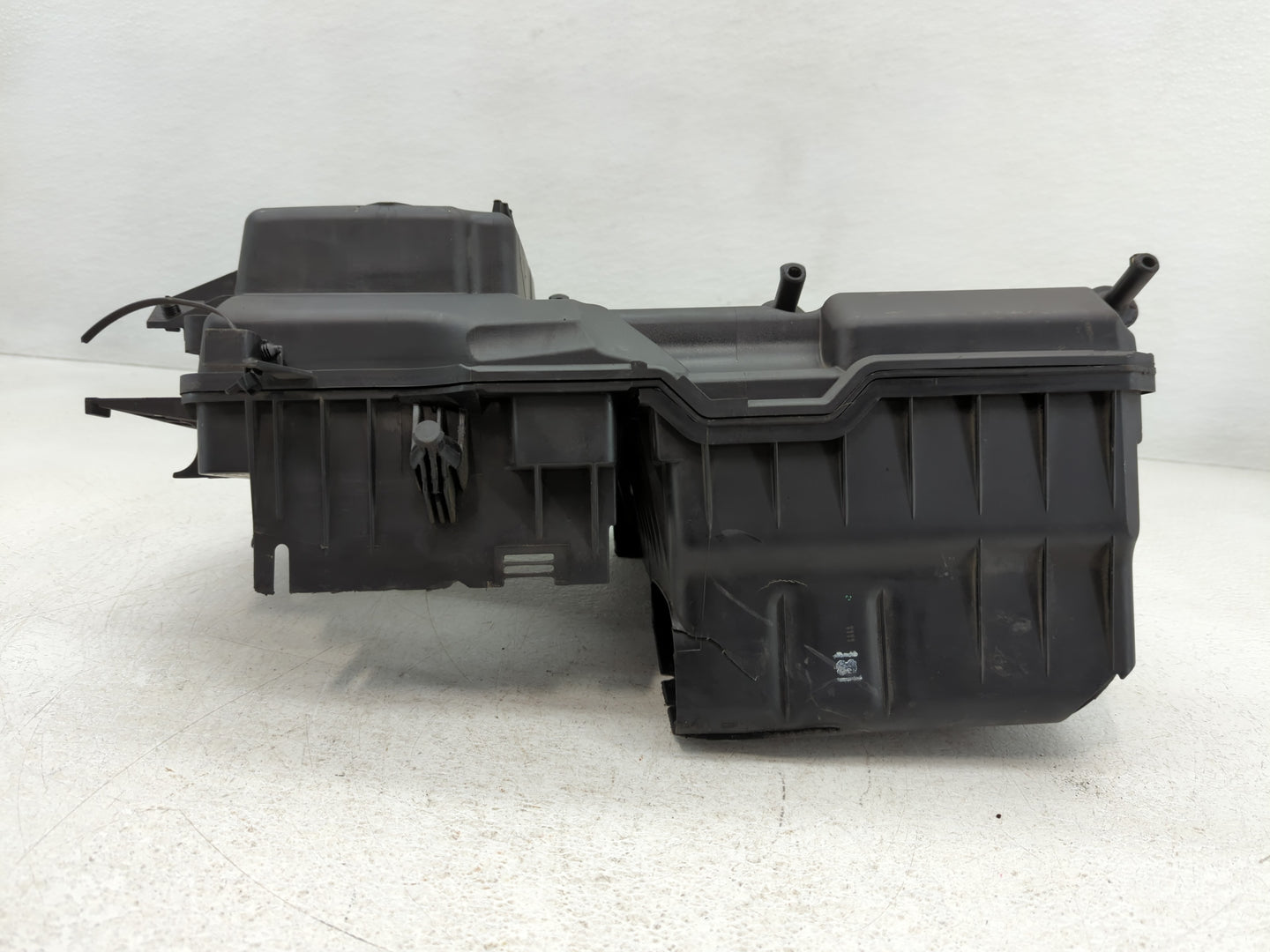 2015-2016 Volvo V60 Air Cleaner Intake-duct Hose Tube - Oemusedautoparts1.com