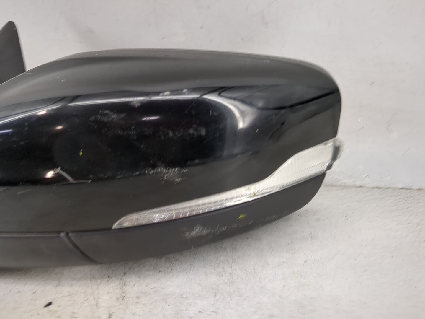 2014-2017 Volvo Xc60 Driver Side View Mirror - Left Door Mirror OEM Used - Oemusedautoparts1.com