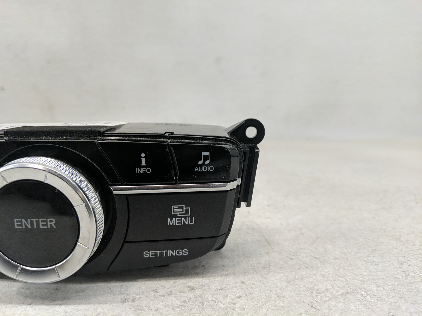2017-2018 Acura Ilx Radio AM FM Cd Player Receiver Replacement P/N:39100-TX6-A510-M1 Fits Fits 2017 2018 OEM Used Auto Parts