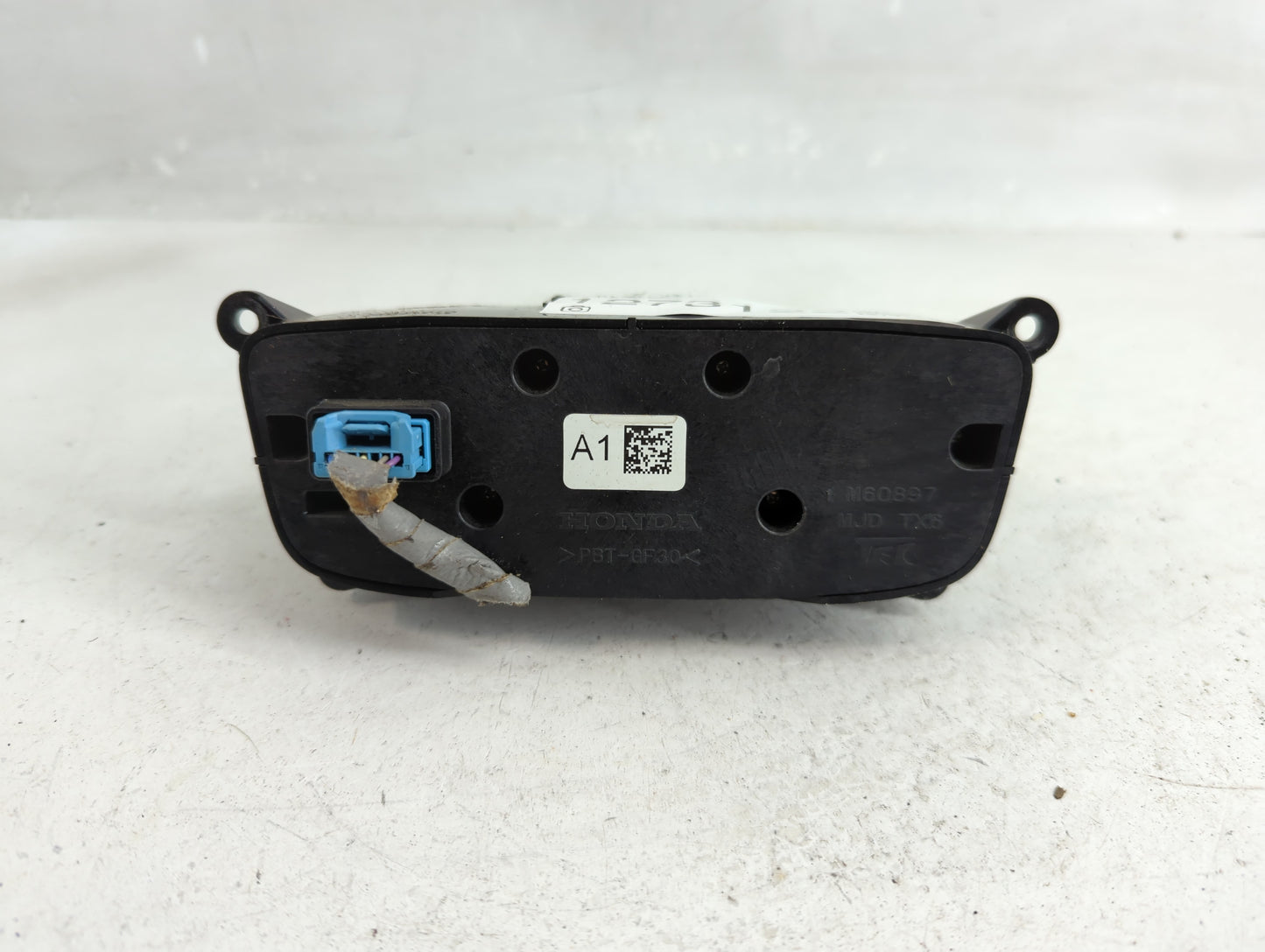 2016-2018 Acura Ilx Radio AM FM Cd Player Receiver Replacement P/N:TX6-A010 Fits Fits 2016 2017 2018 OEM Used Auto Parts - O