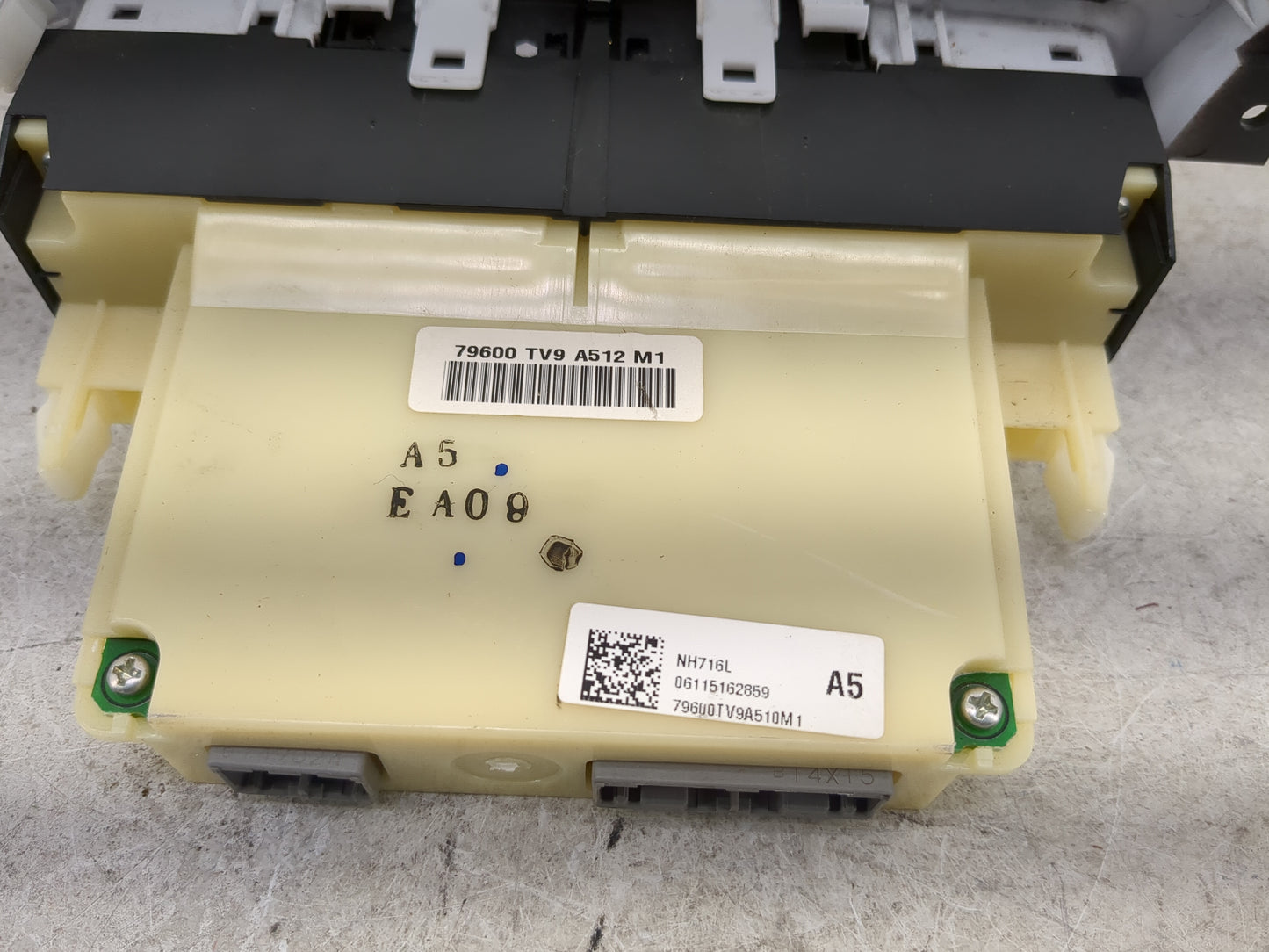 2016-2018 Acura Ilx Climate Control Module Temperature AC/Heater Replacement P/N:79600TV9A512M1 79600TV9A510M1 Fits OEM Used