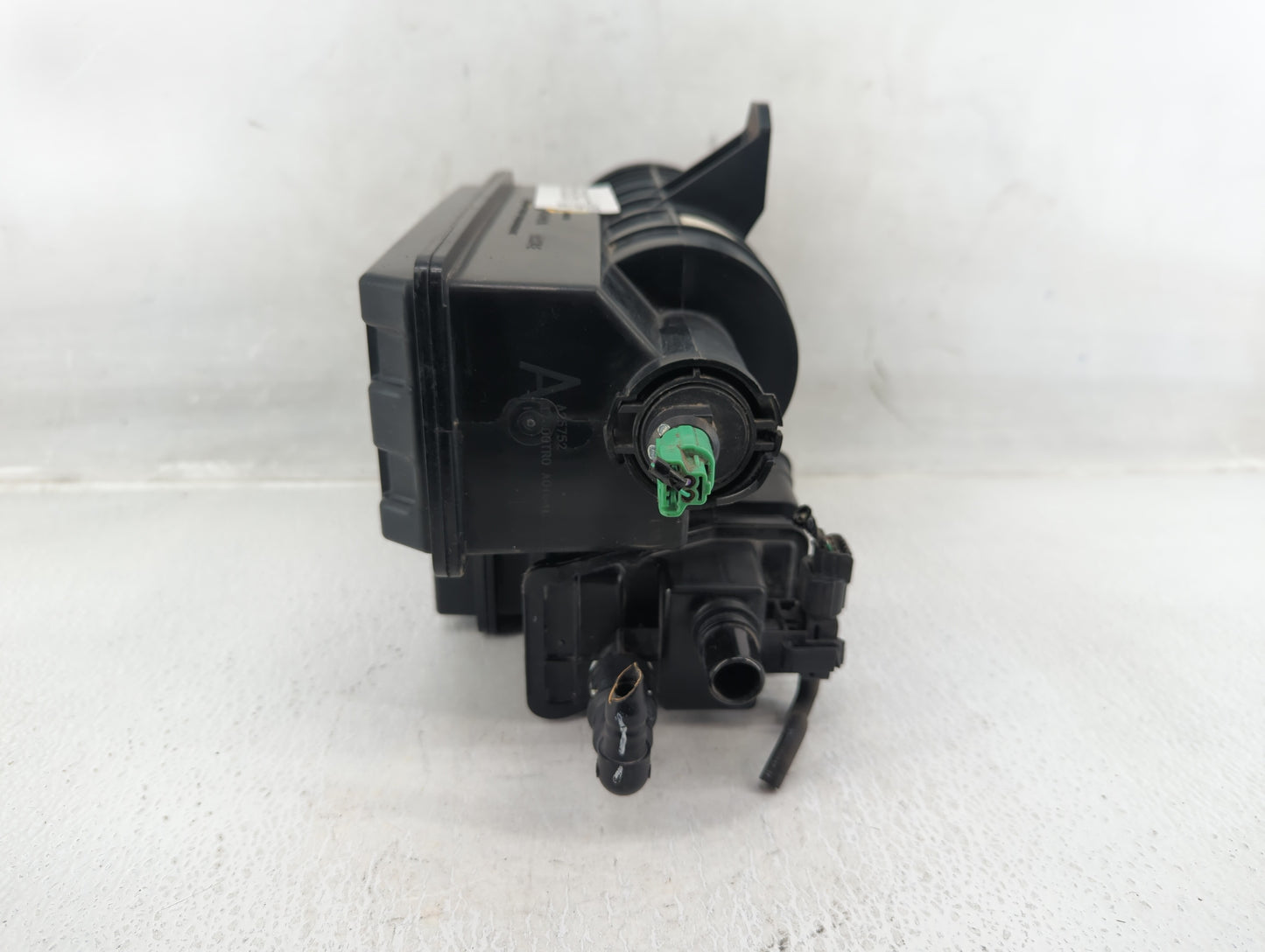 2016 Acura Ilx Fuel Vapor Charcoal Canister - Oemusedautoparts1.com