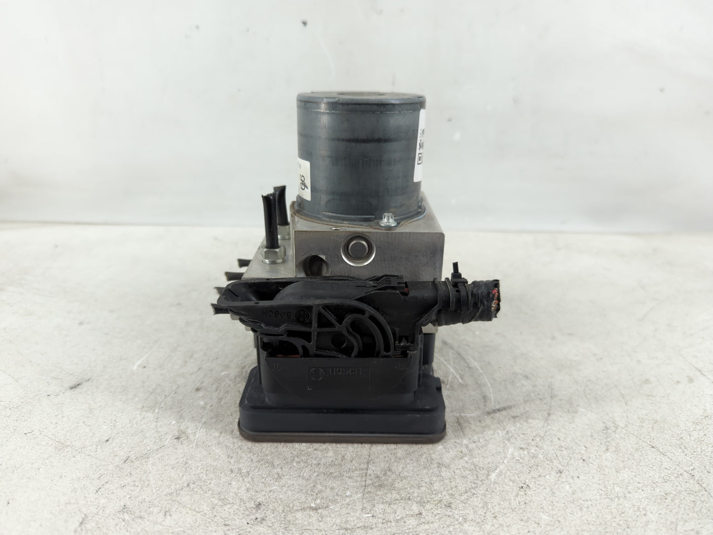 2016 Acura Mdx ABS Pump Control Module Replacement Fits OEM Used Auto Parts - Oemusedautoparts1.com