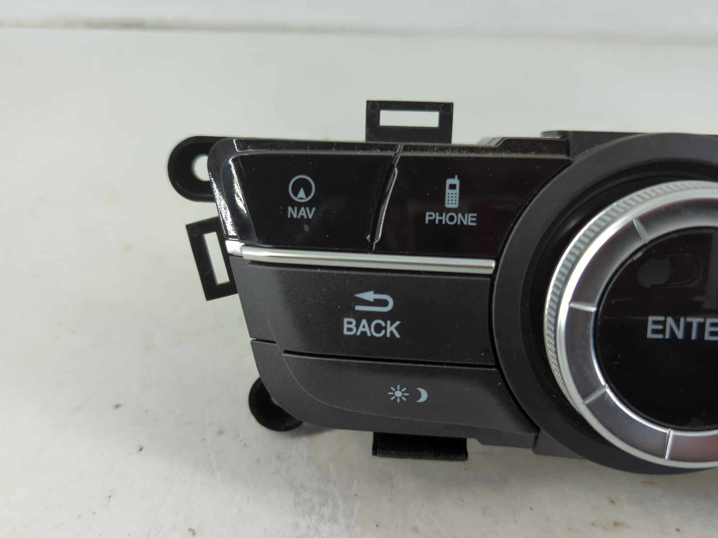 2014-2017 Acura Mdx Radio AM FM Cd Player Receiver Replacement P/N:TZ5-A110 Fits Fits 2014 2015 2016 2017 OEM Used Auto Part